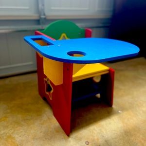GENTLY USED TODDLER CHAIR STARS MULTICOLOR